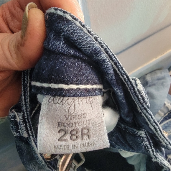 Women's size 28 Day Trip Jeans. - Picture 4 of 5